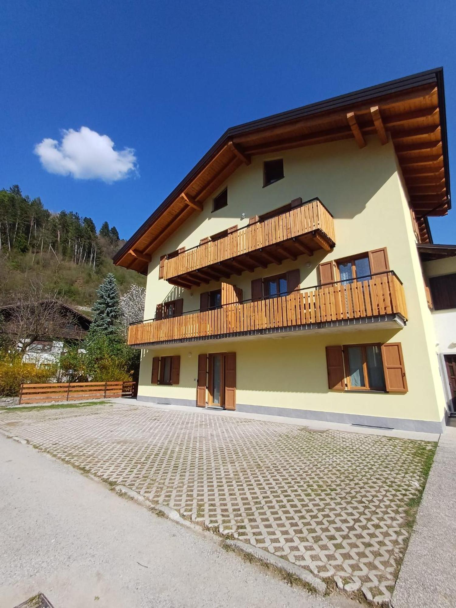 Fiore Pieve Di Ledro Exterior foto